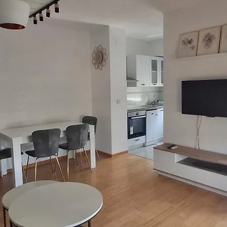 Apartment Bright And Cozy Skopje